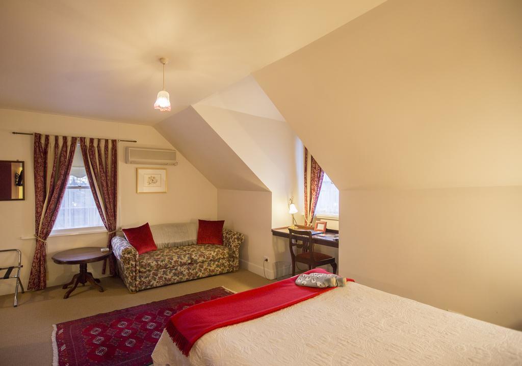 The Racecourse Inn Longford Esterno foto