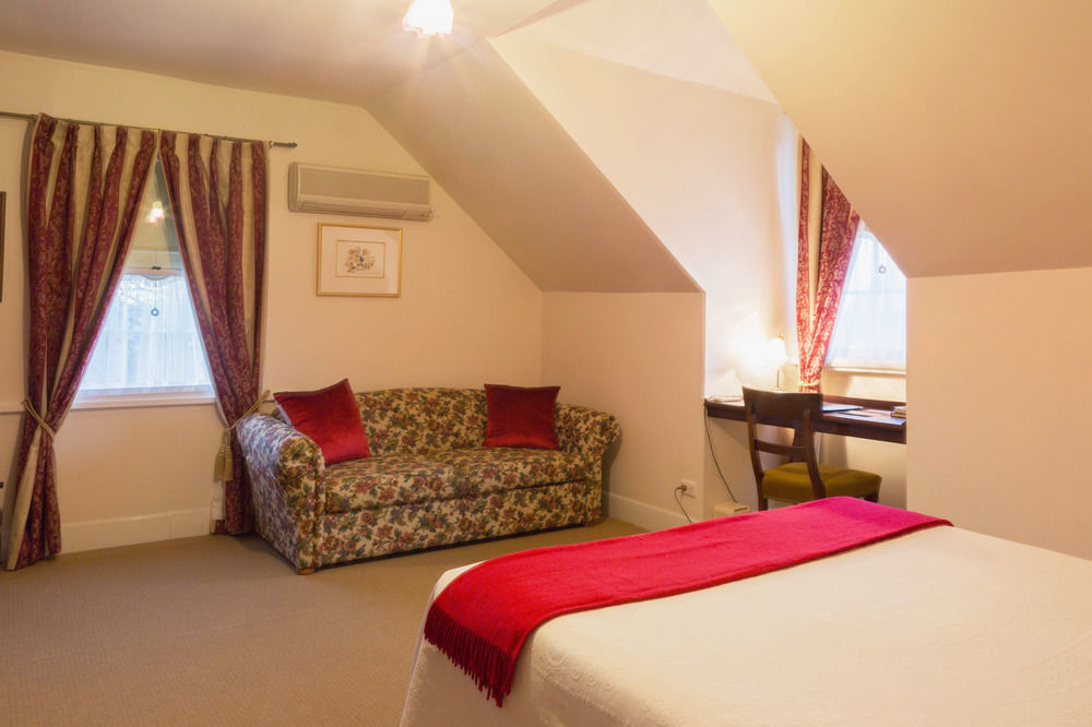 The Racecourse Inn Longford Esterno foto